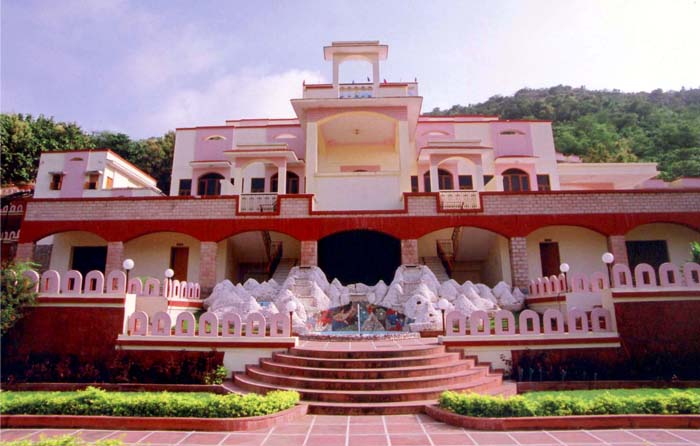 Mangal-Murti Resort