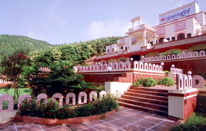 Mangal-Murti Resort - image 8